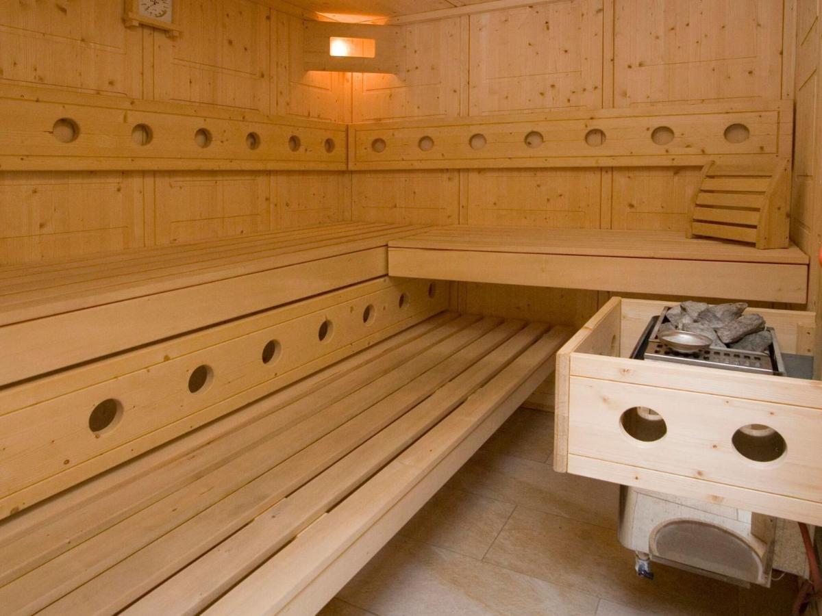 Вілла Chalet In Annaberg-Lungoetz With Shared Sauna Екстер'єр фото
