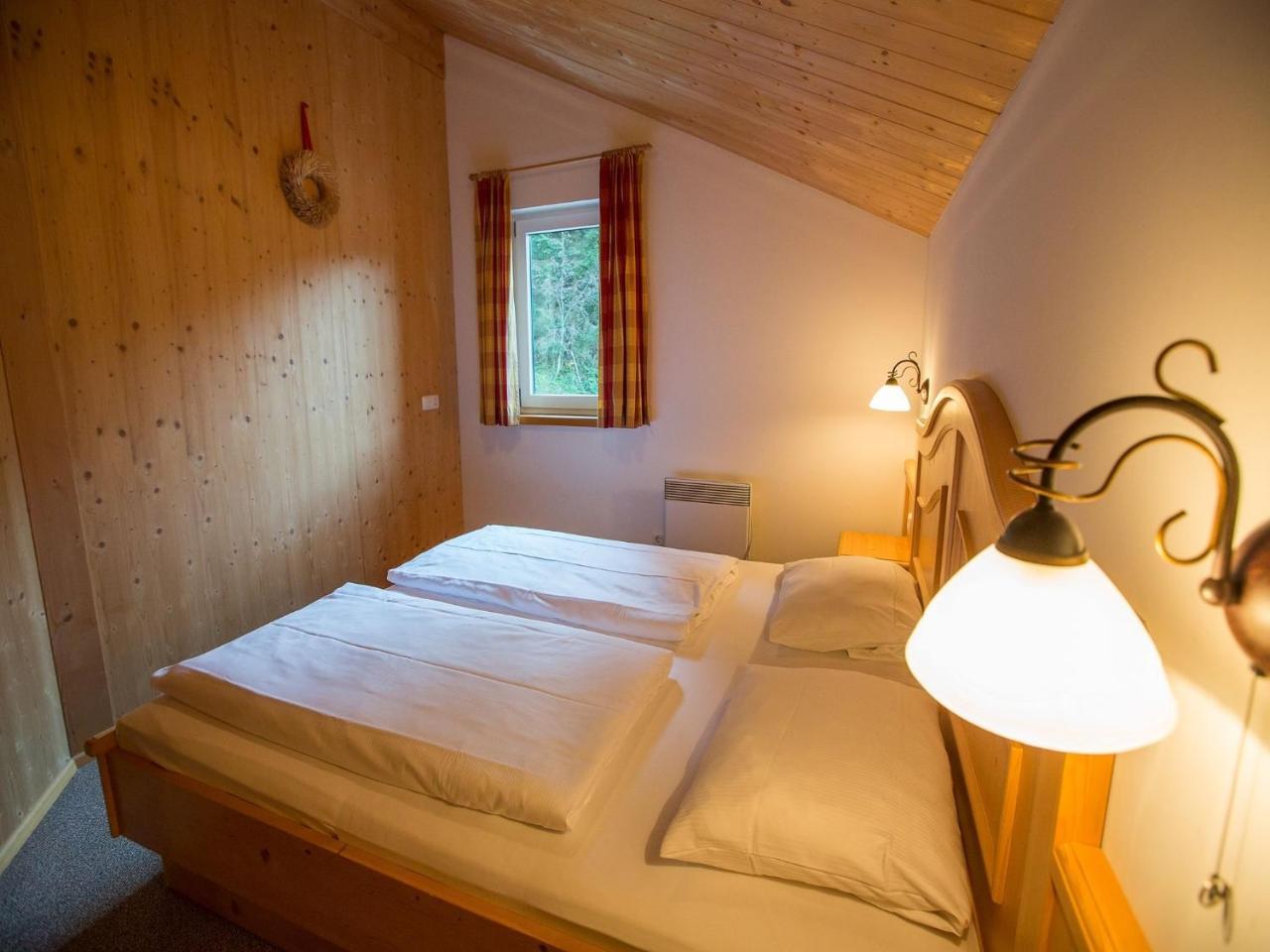 Вілла Chalet In Annaberg-Lungoetz With Shared Sauna Екстер'єр фото